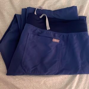 FIGS Livingston scrub pant